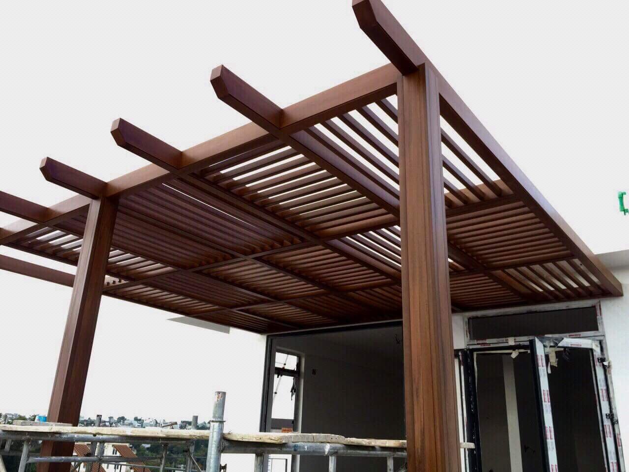 Trụ gỗ nhựa ngoài trời